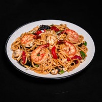 Паста яєчна вок з креветками