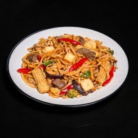 Паста Удон з телятиною у вершковому соусі